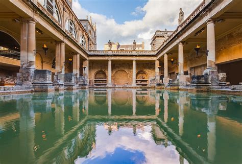 Il Roman Baths di Bath: Una immersione nella storia romana!