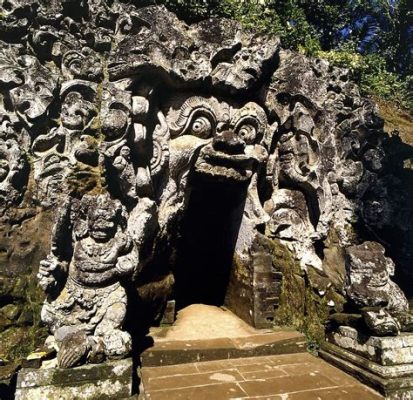 Goa Gajah: Una misteriosa grotta adornata con sculture indù e una cascata rinfrescante!