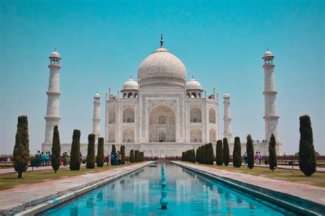 Il Mausoleo di Taj Mahal: Un monumento all'amore eterno costruito per una regina!