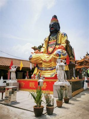  Il Tempio di Guanyin: Un'oasi di pace e spiritualità a Yingkou!